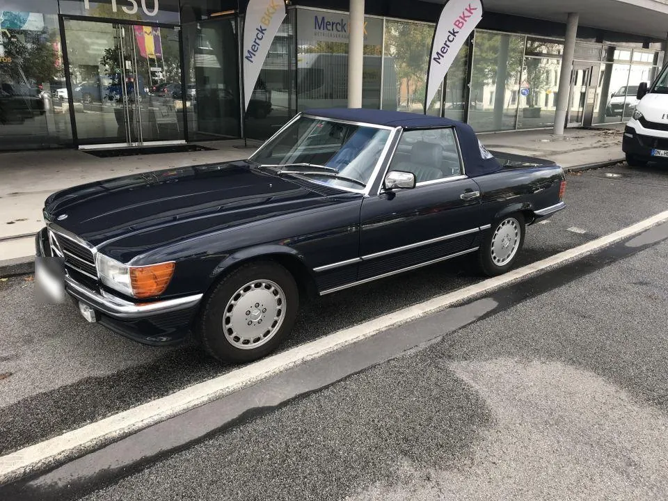 Mercedes-Benz 300Sl R107