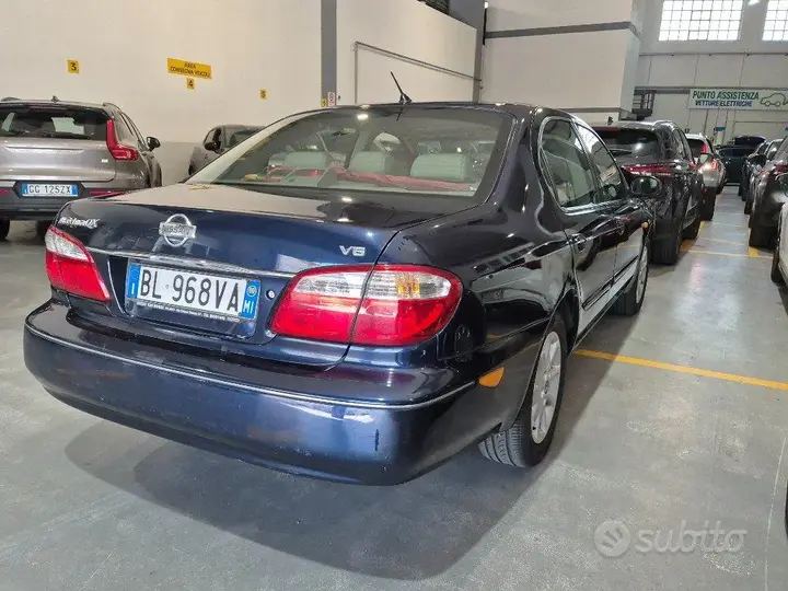 Nissan Maxima 2000 photo 3