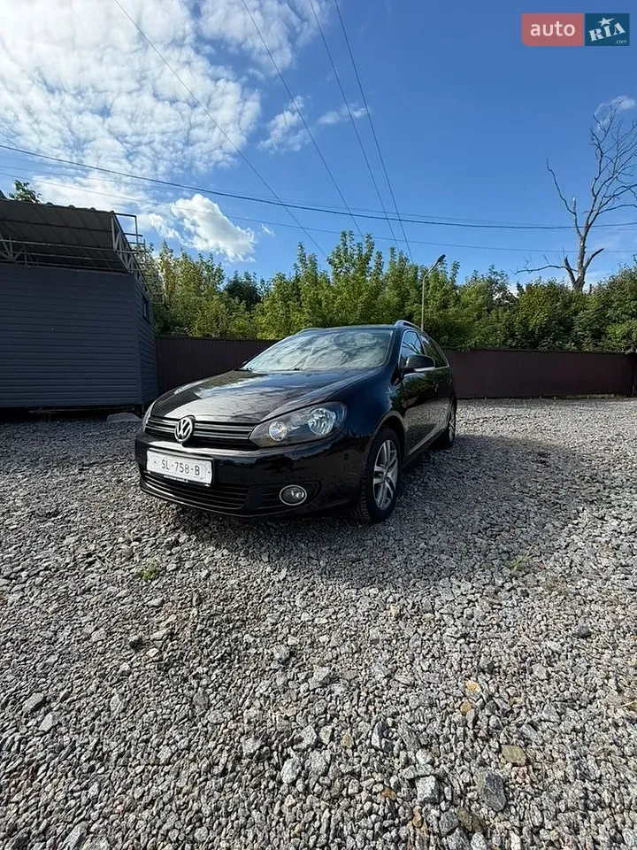 Volkswagen Golf 2010 photo 3