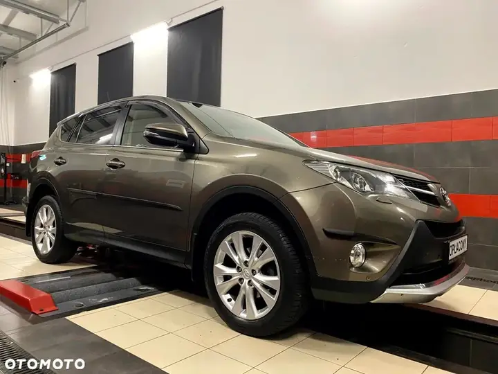 Toyota Rav4 2015 photo 5