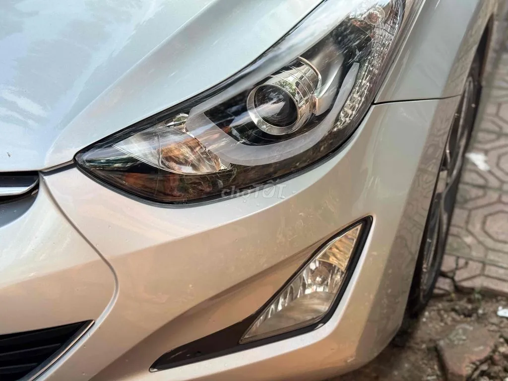Hyundai Elantra 2014 photo 2