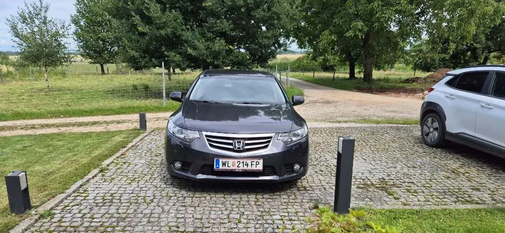 Honda Accord 2014 photo 2