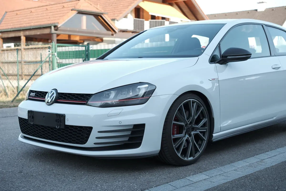 Volkswagen Golf Gti 2016 photo 3