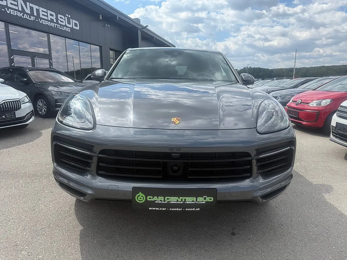 Porsche Cayenne 2020 photo 2