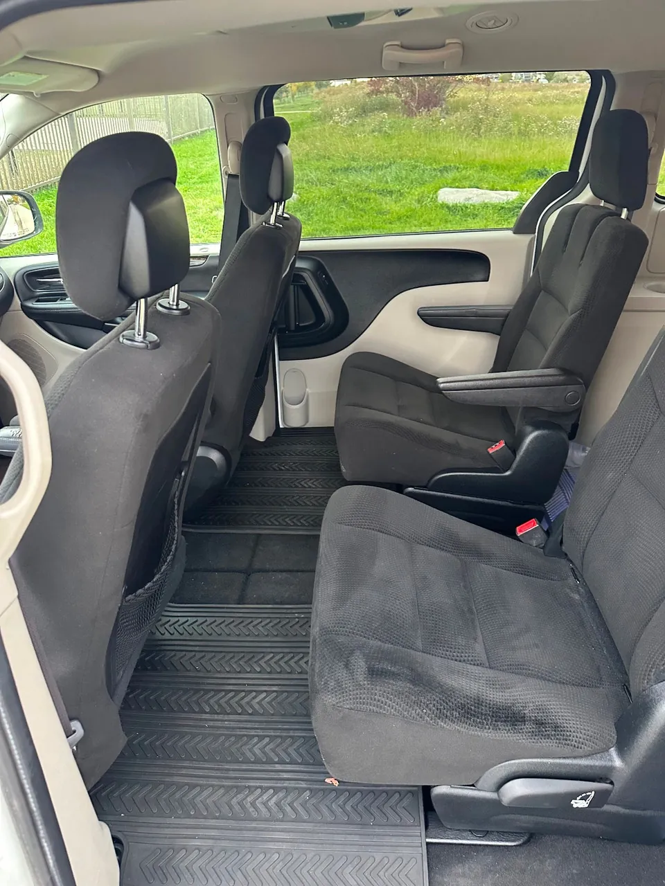 Dodge Grand Caravan 2016 photo 5