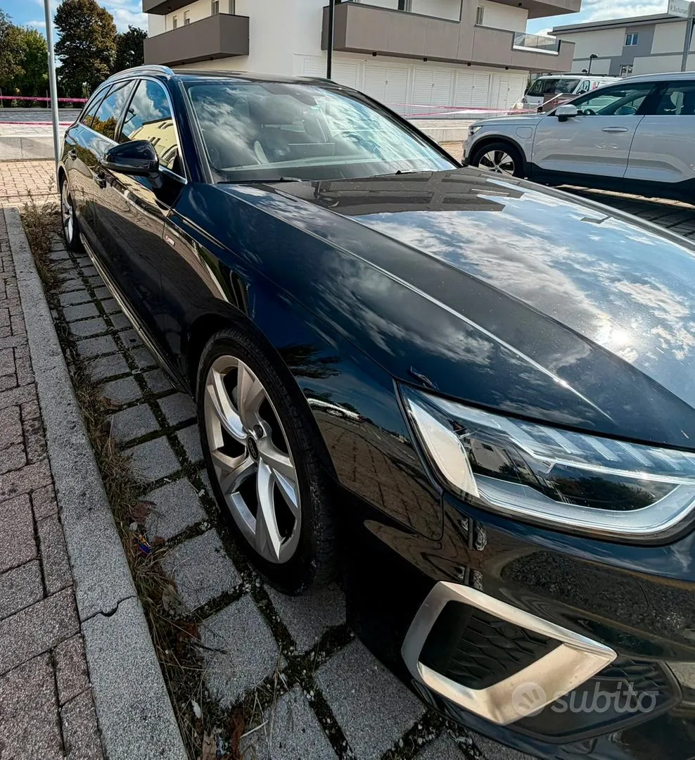 Audi A4 2023 photo 5