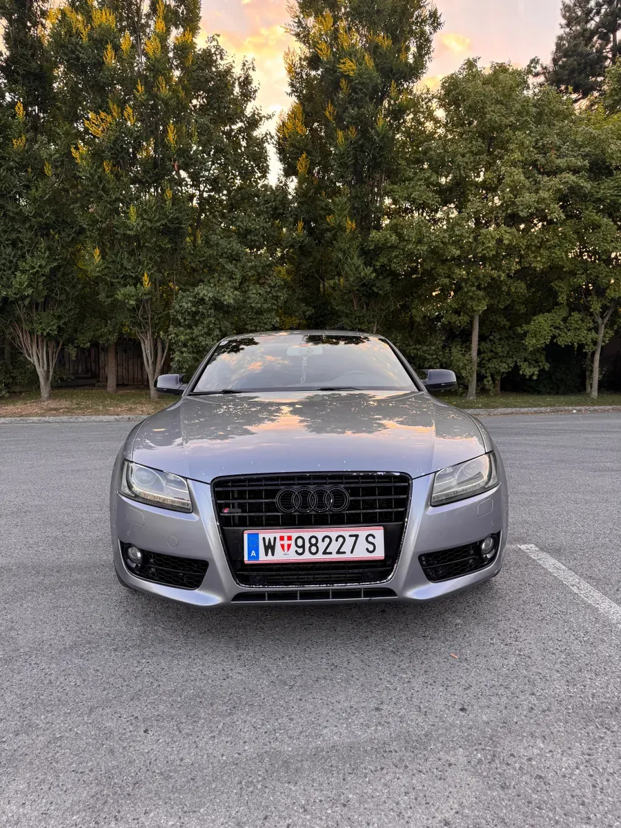 Audi A5 2010 photo 2