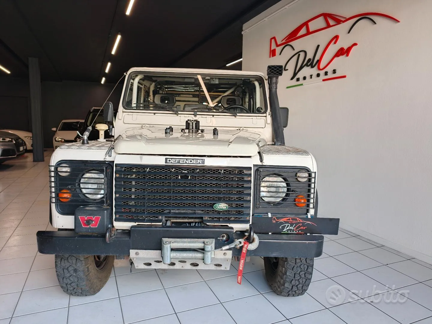 Land Rover Defender 1988 photo 2