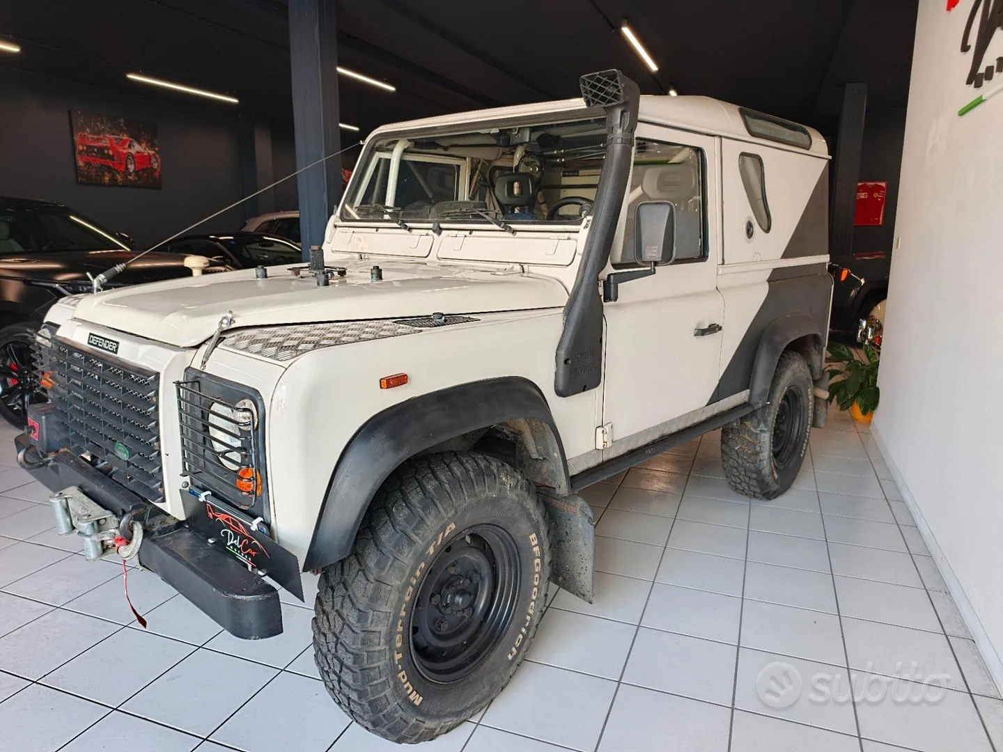 Land Rover Defender 1988 photo 3