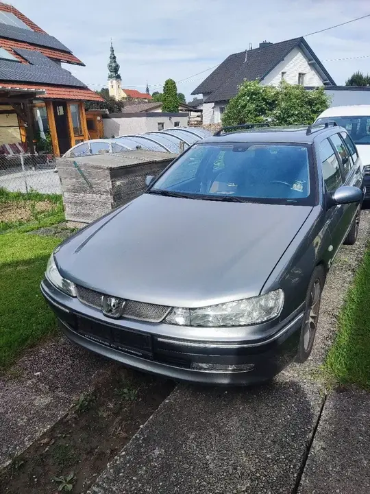 Peugeot 406