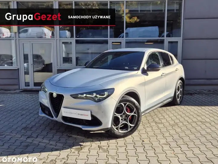 Alfa Romeo Stelvio 2023 photo 2