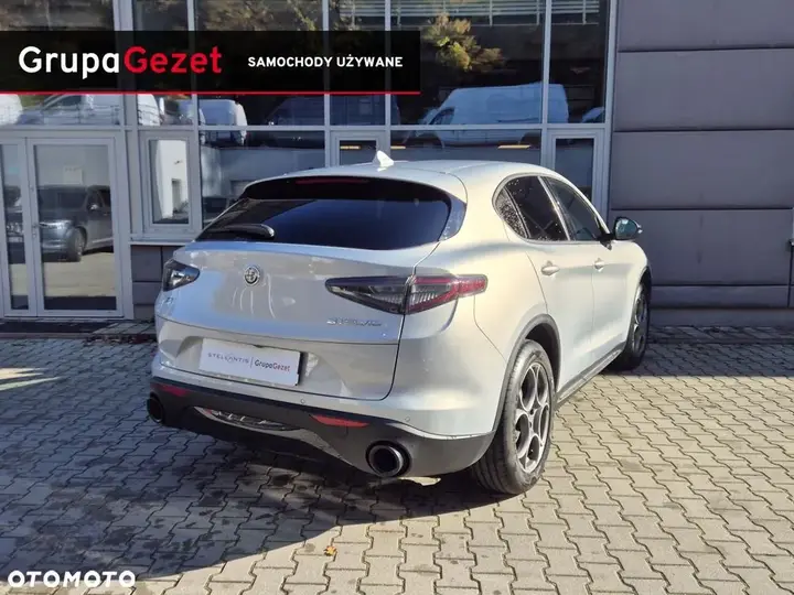 Alfa Romeo Stelvio 2023 photo 5