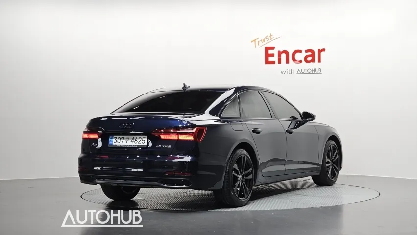 Audi A6 2022 photo 2