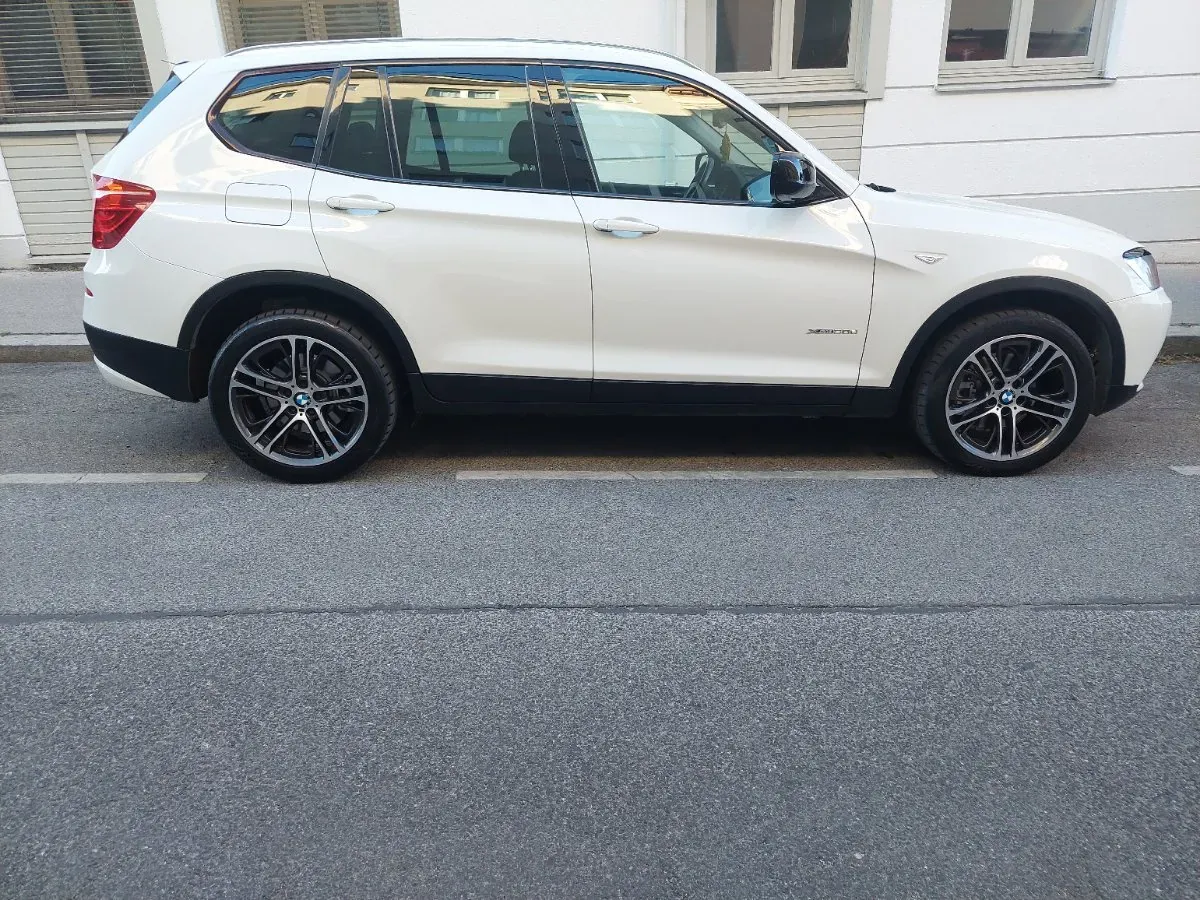 BMW X3 2011 photo 3