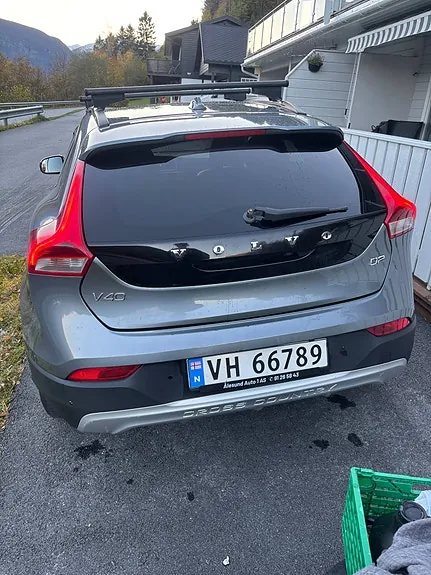 Volvo V40 Cross Country 2014 photo 2