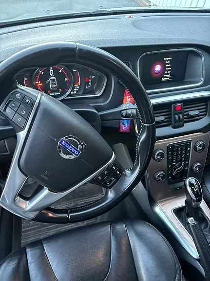 Volvo V40 Cross Country 2014 photo 3