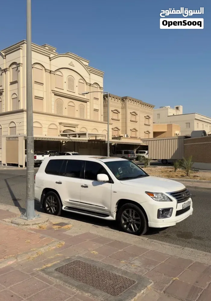 Lexus Lx 570 2009 photo 2