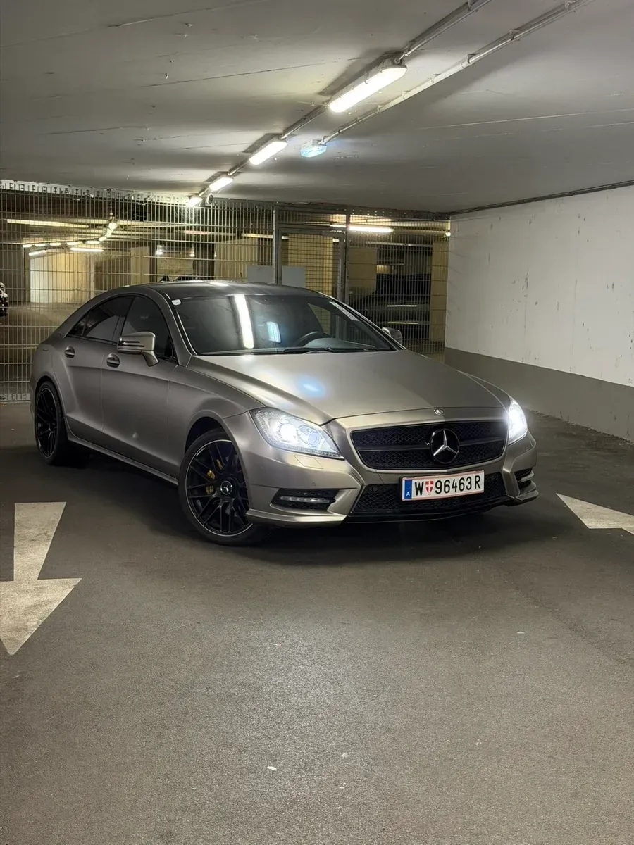 Mercedes-Benz Cls-Class