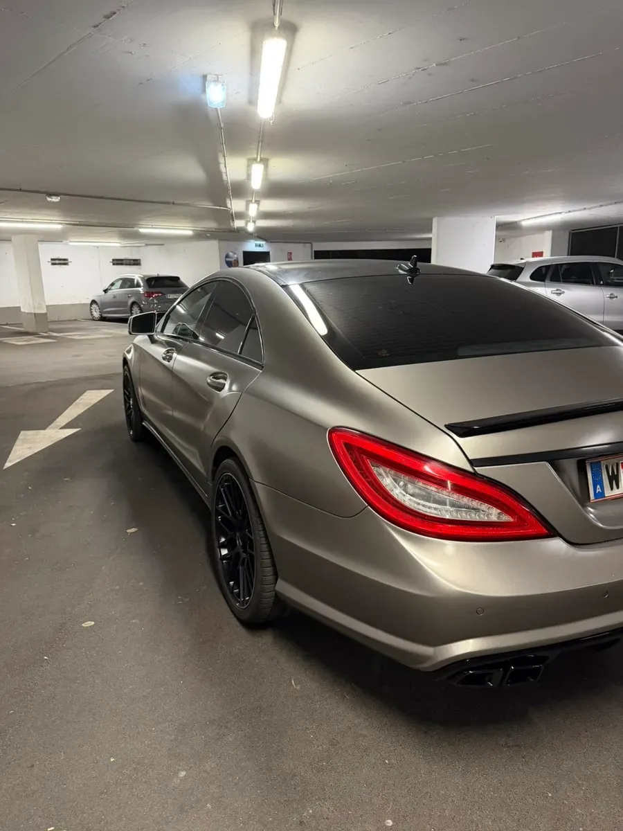Mercedes-Benz Cls-Class 2012 photo 3