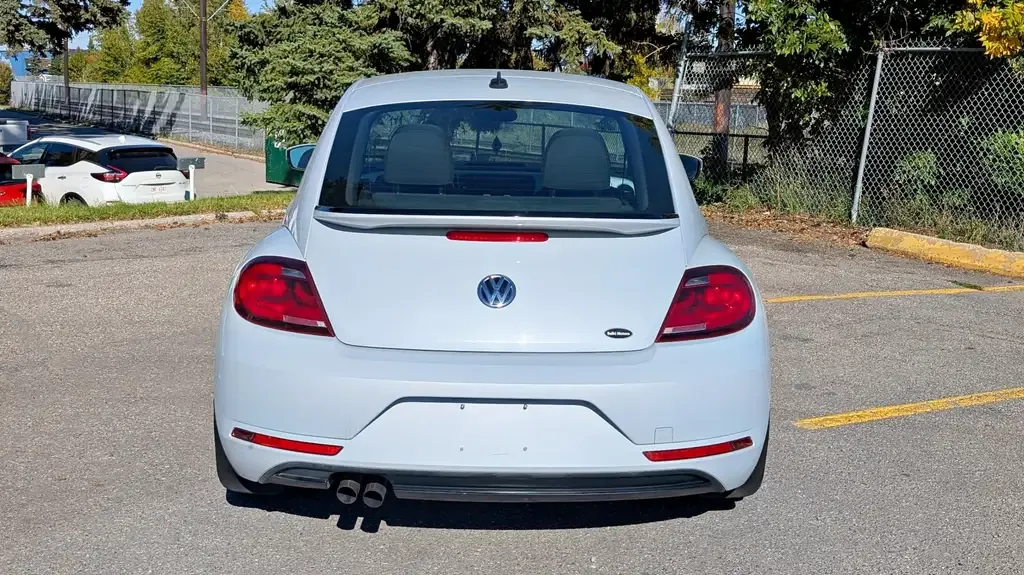 Volkswagen Beetle 2018 photo 5