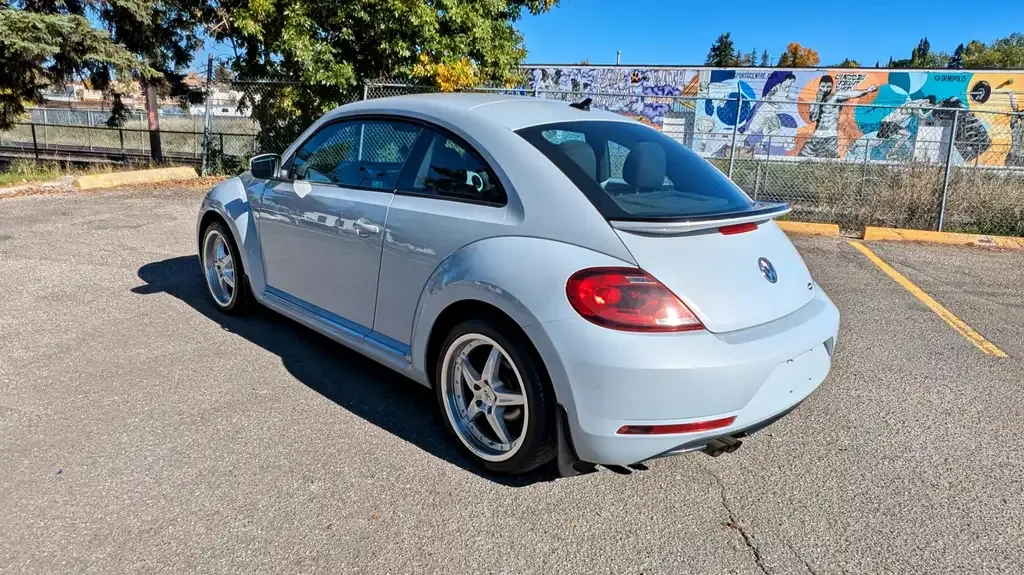 Volkswagen Beetle 2018 photo 4