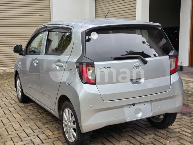 Toyota Pixis 2025 photo 2