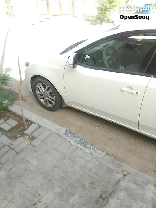 Kia Cerato 2012 photo 3