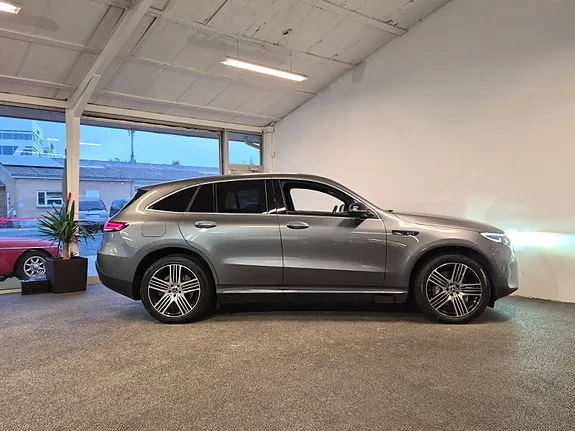 Mercedes-Benz Eqc400 2022 photo 3