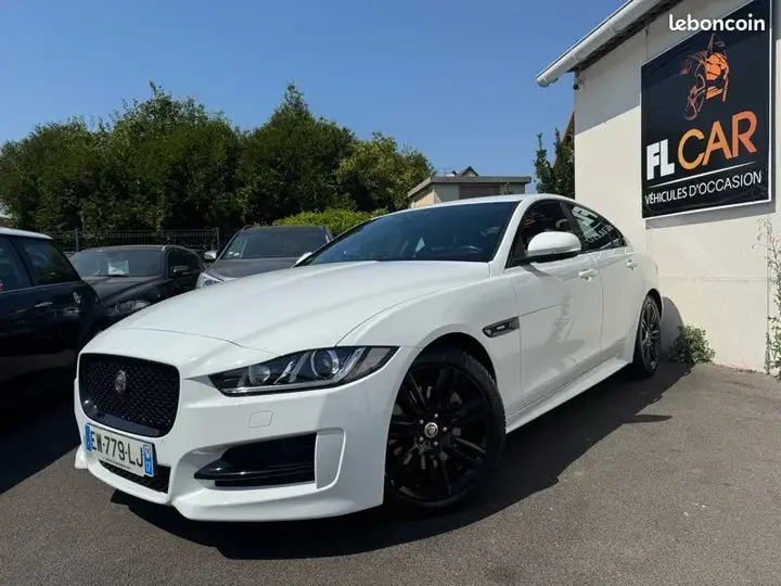 Jaguar Xe