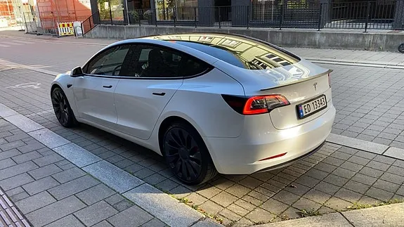 Tesla Model 3 2022 photo 5