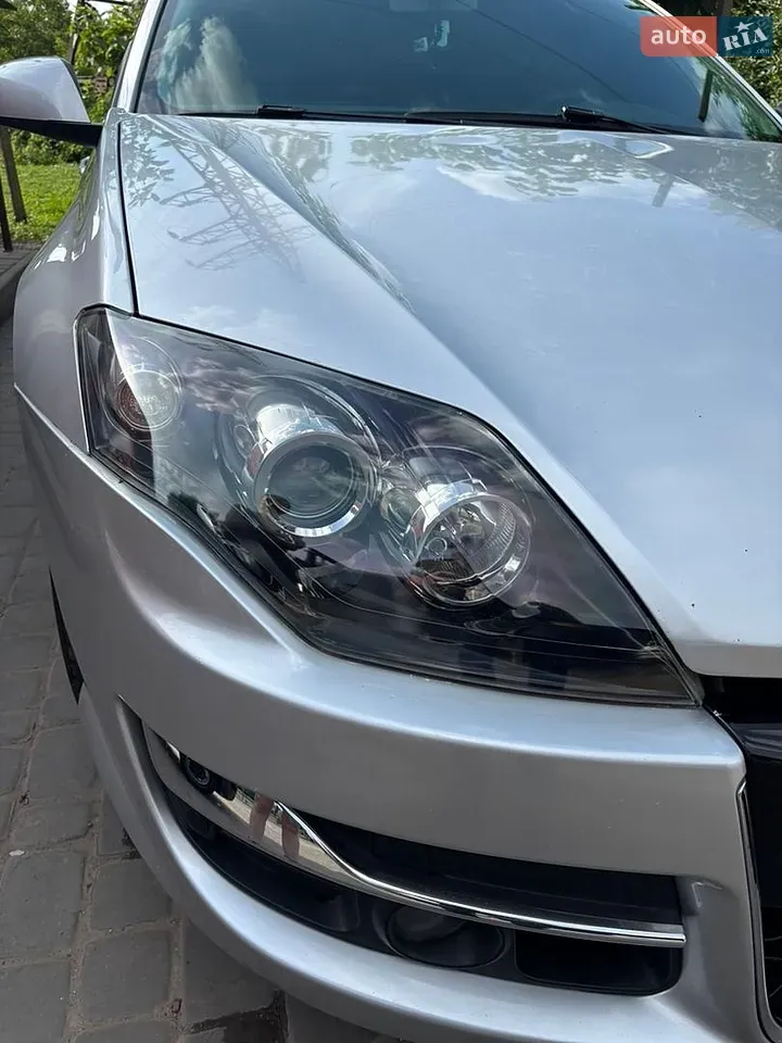Renault Laguna 2007 photo 4