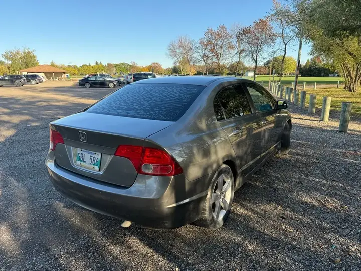 Honda Civic 2007 photo 4