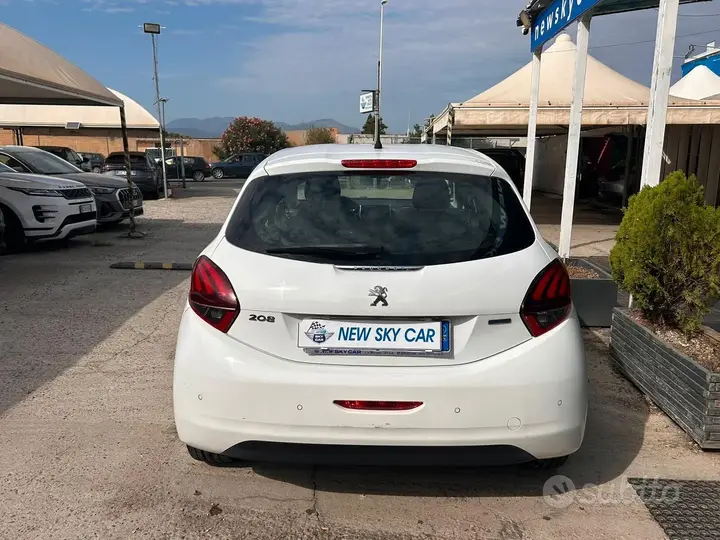 Peugeot 208 2016 photo 4