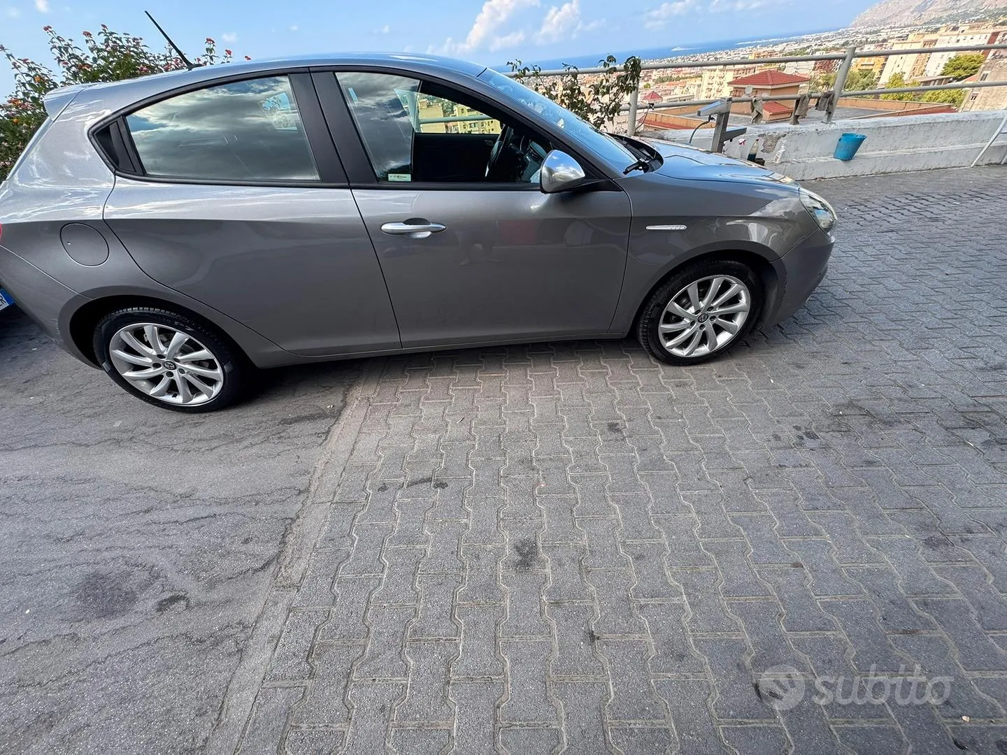 Alfa Romeo Giulietta 2017 photo 2