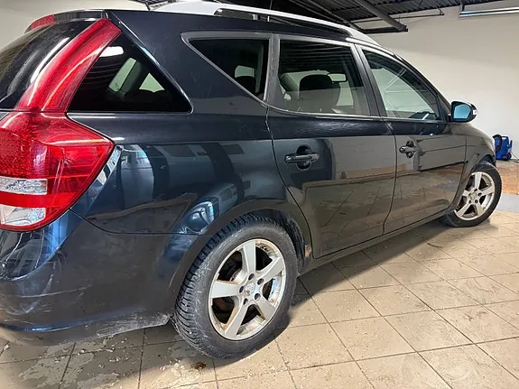 Kia Ceed 2010 photo 5