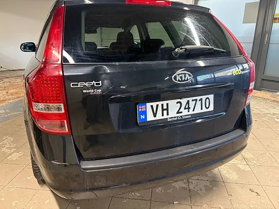 Kia Ceed 2010 photo 4