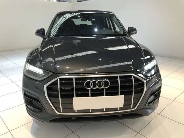 Audi Q5 2022 photo 2