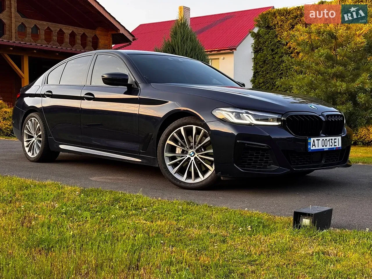 BMW 5 Series 2017 photo 2