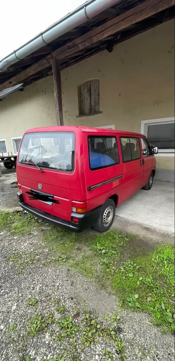 Volkswagen T4 1998 photo 2