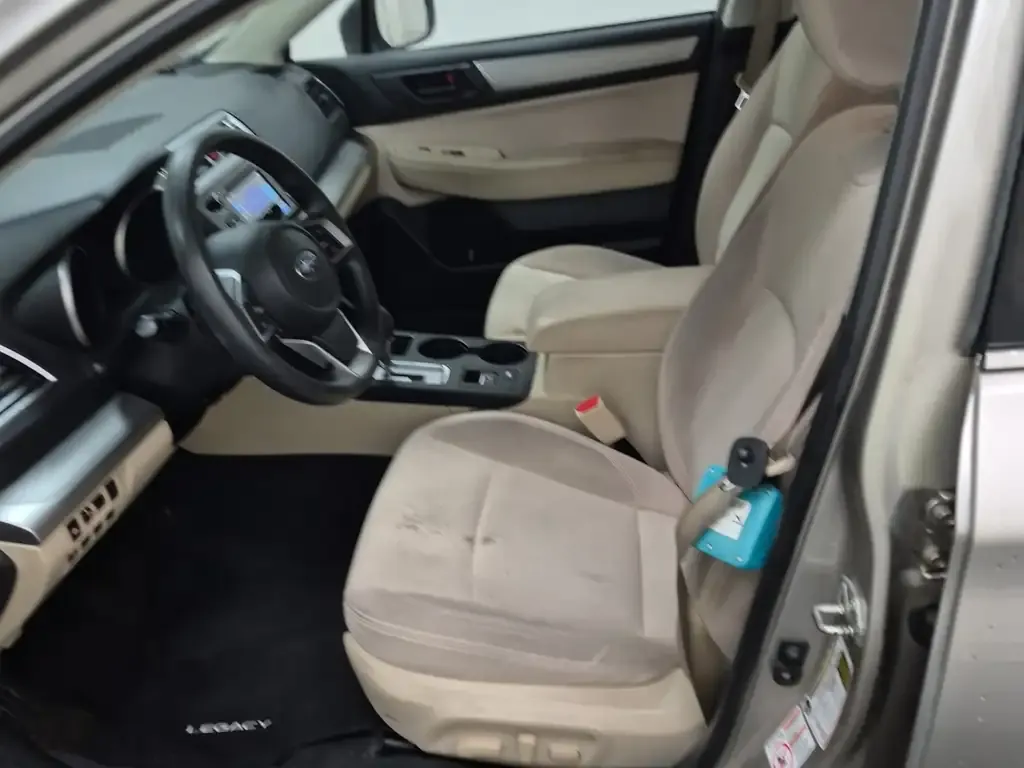 Subaru Legacy 2019 photo 2