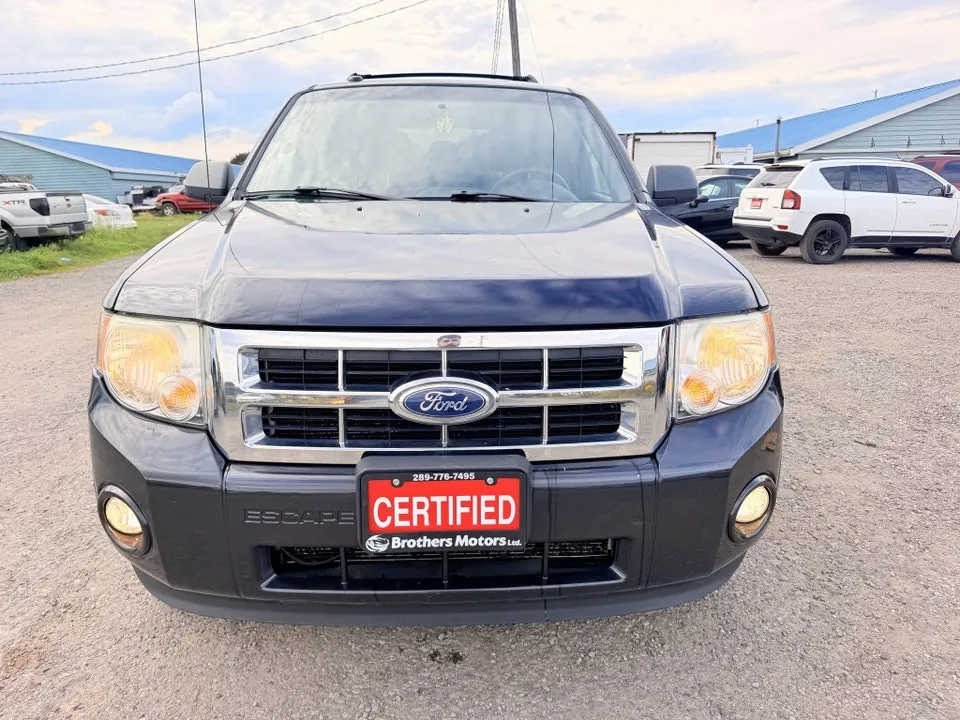 Ford Escape 2011 photo 2