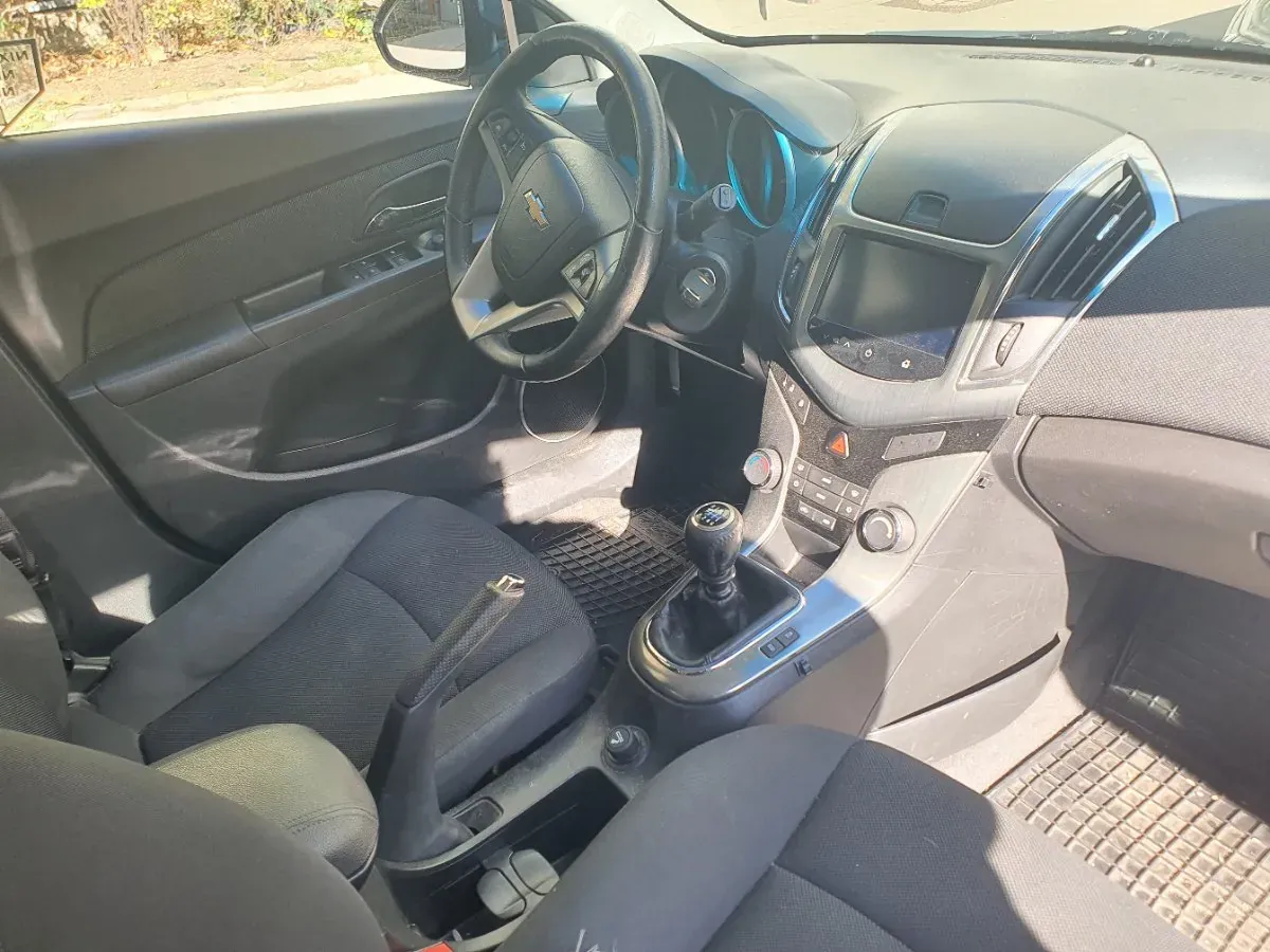 Chevrolet Cruze 2013 photo 3