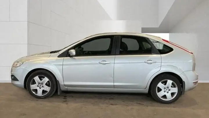 Ford Focus 2008 photo 2