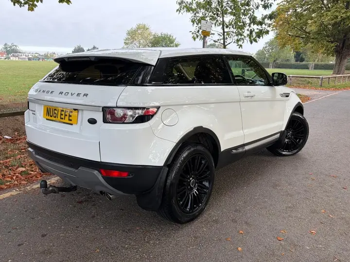 Land Rover Range Rover Evoque 2011 photo 3