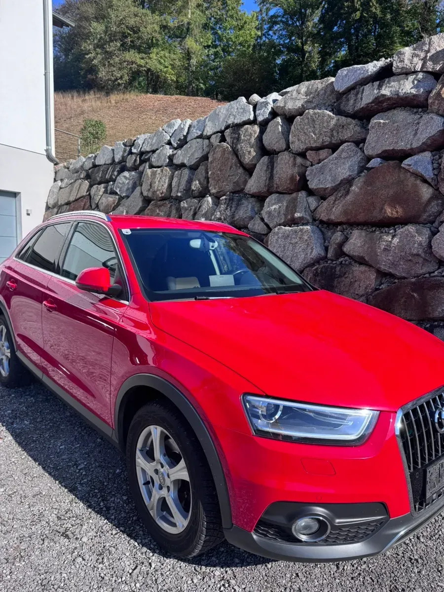 Audi Q3 2013 photo 2