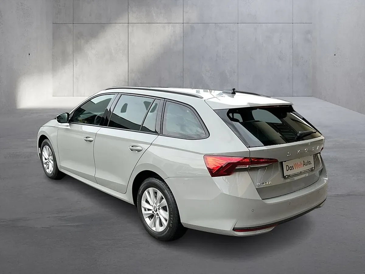 Skoda Octavia 2026 photo 3