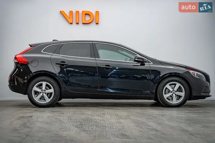 Volvo V40 2015 photo 4
