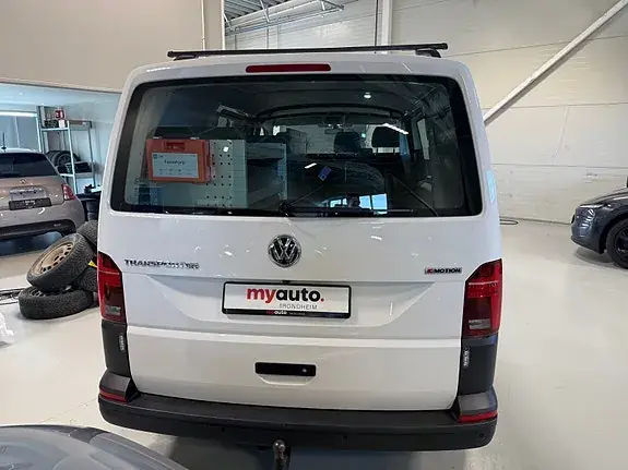 Volkswagen Transporter 2022 photo 3
