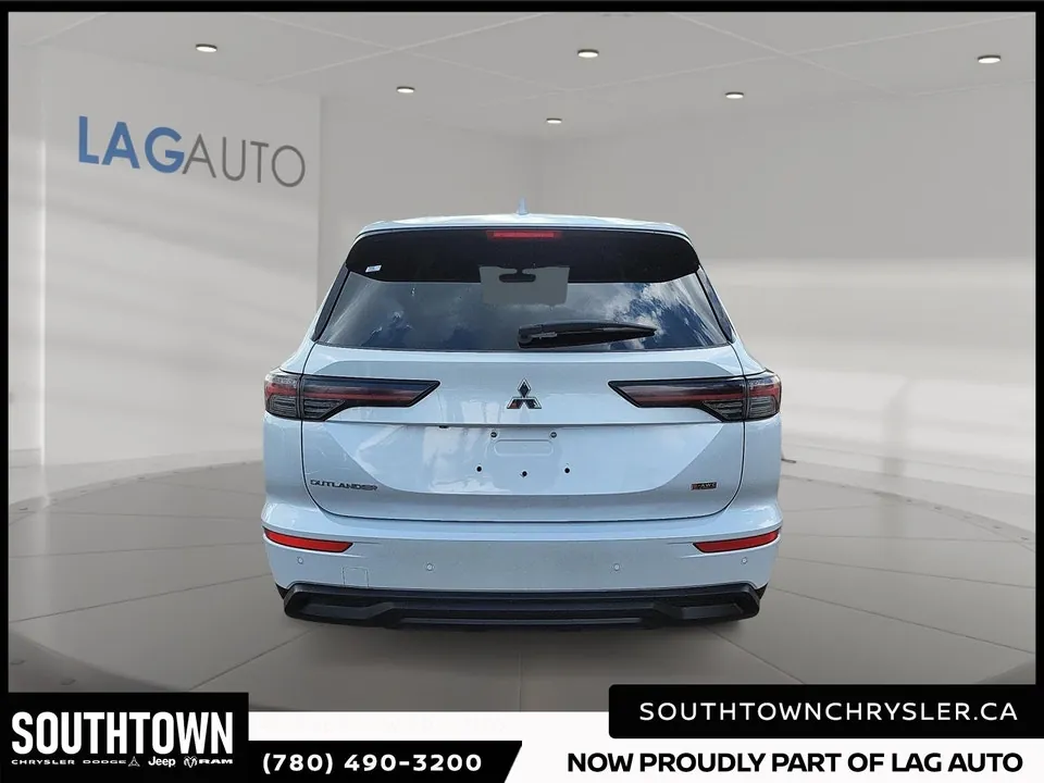 Mitsubishi Outlander 2025 photo 3