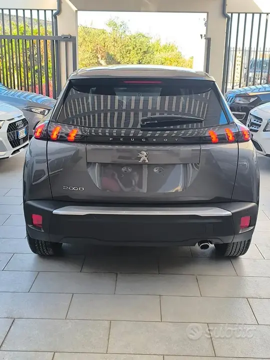 Peugeot 2008 2021 photo 5